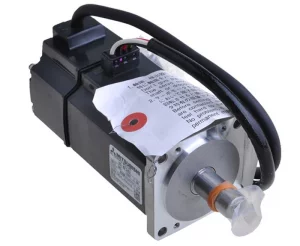 Серводвигатель   HC-PQ43B-UE оснащен тормозом